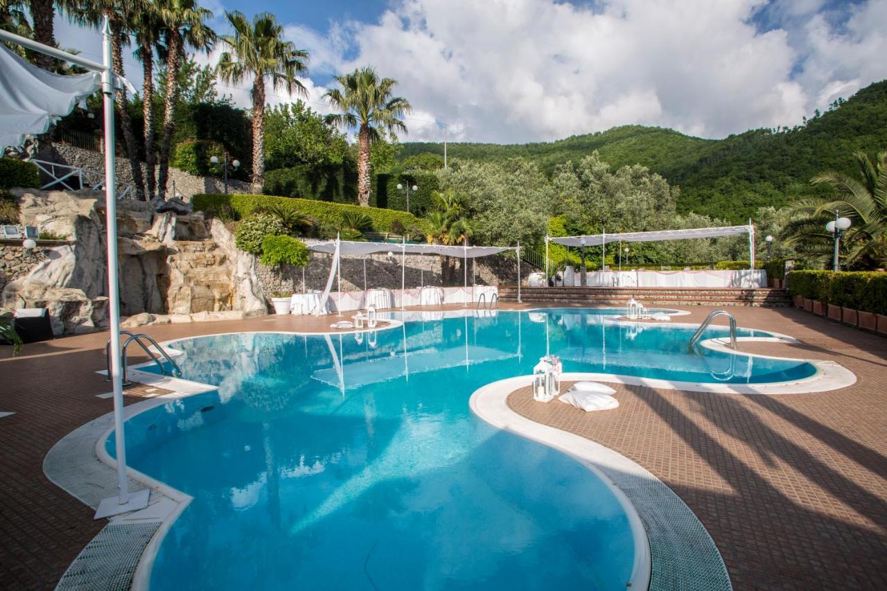 Villa Al Rifugio カーヴァ・デ・ティッレーニ エクステリア 写真