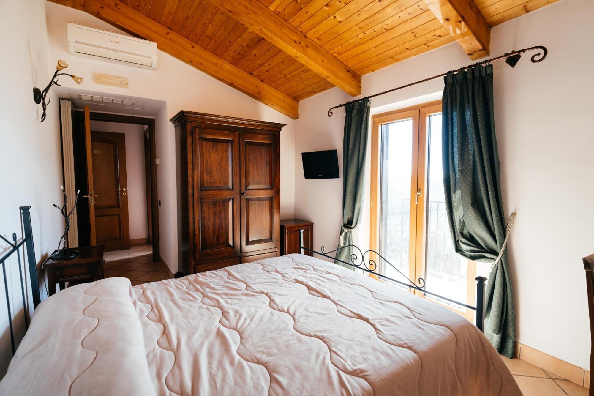 Villa Al Rifugio カーヴァ・デ・ティッレーニ エクステリア 写真